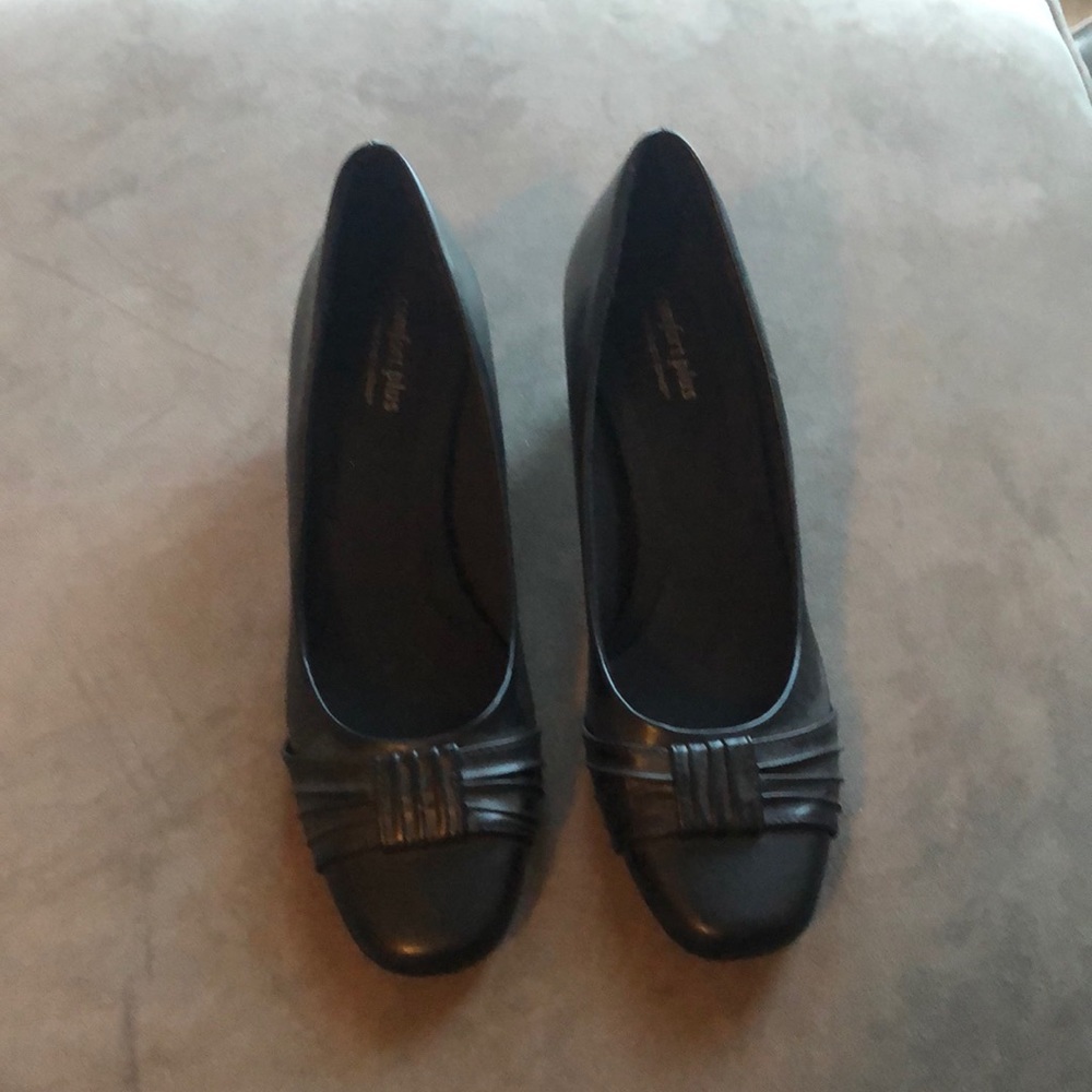 Black leather heels wedge